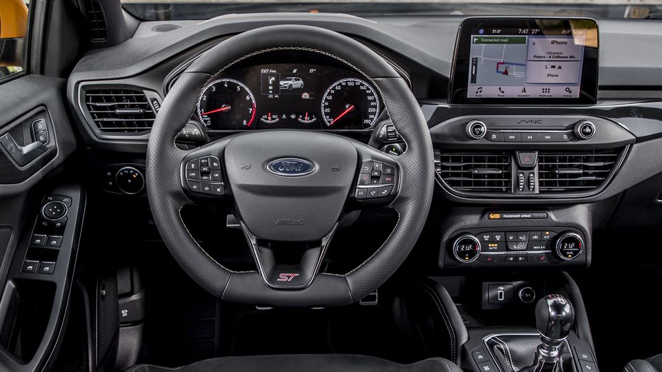 Nowy Ford Focus ST dane techniczne, osiągi, zdjęcia